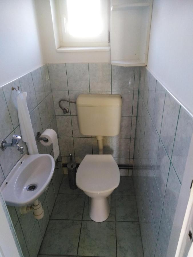 Arinza Apartman Vendégház Mezőkövesd Extérieur photo
